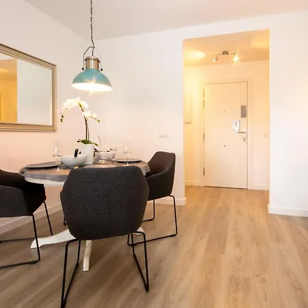 3 Bed Nueva Andalucia 5 Min Drive To Banus Apartment