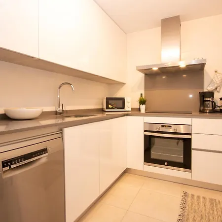 Apartment 3 Bed Nueva Andalucia 5 Min Drive To Banus *