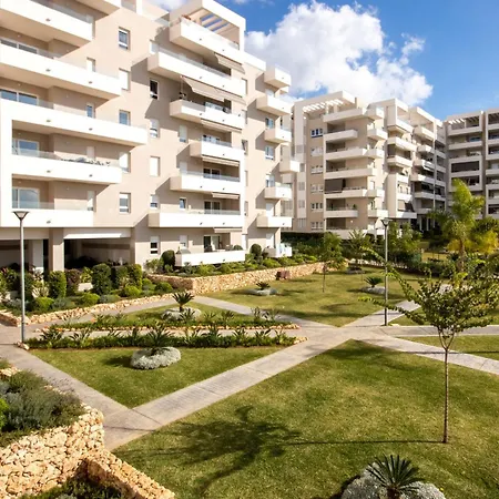 3 Bed Nueva Andalucia 5 Min Drive To Banus Apartment